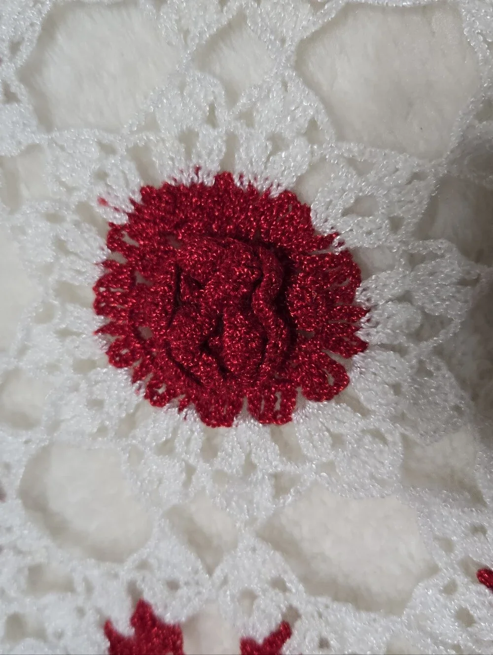 Handmade Lace Strawberry Table Doily GUC 22inx12in